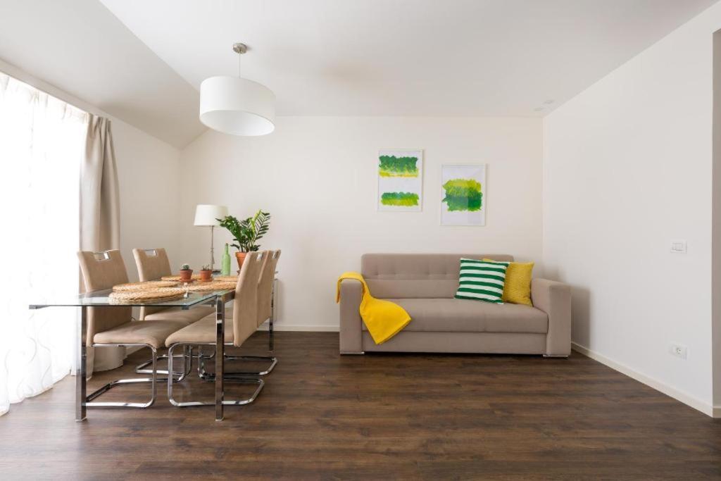 Erkel Rooftop Suites Budapest Luaran gambar