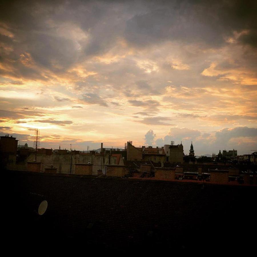 Erkel Rooftop Suites Budapest Luaran gambar